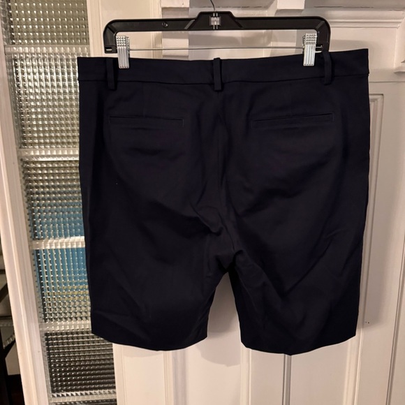 LAUREN RALPH LAUREN WOMENS NAVY BLUE SHORTS STRETCH  SIZE 14 - Picture 3 of 12